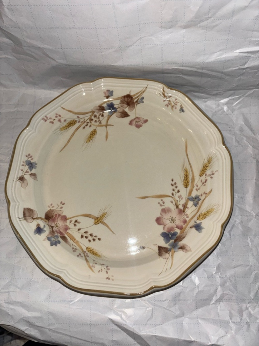 3 Mikasa Heritage Golden Sky Dinner Plates